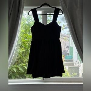 Elegant Black Sleeveless Dress